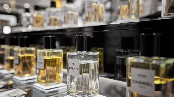 Thủ tục nhập khẩu nước hoa